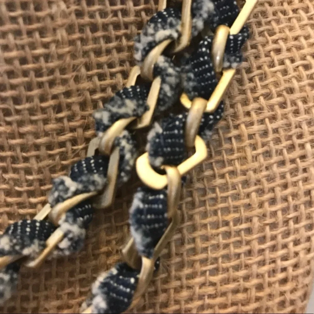 LUCKY BRAND LINK NECKLACE WITH RIBBON INSERT - GOLD TONED WRAP BRACELET